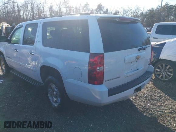 2007 Chevrolet Suburban LTZ with VIN 3GNFK16347G200999, listed as a IAAI auction lot 41392205 with 115,656 mi miles. Bid and sale history available at carsss.com. Image 3.
