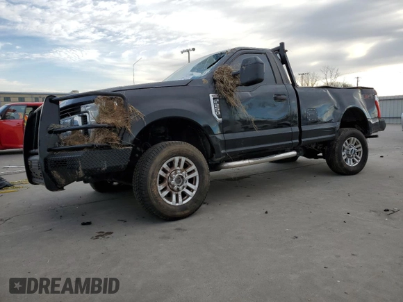 2017 Ford Super Duty F-250 SRW XLT with VIN 1FTBF2B61HEE97613, listed as a Copart auction lot 87457034 with 147,853 mi miles and Salvage Title. Bid and sale history available at carsss.com. Image 1.