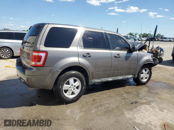 2012 Ford Escape XLS z VIN 1FMCU9C75CKB46512, wystawiony jako Copart lot #50629455 z przebiegiem Nie podano mil oraz Nie do naprawy • Non repairable. Historia ofert i sprzedaży dostępna na DreamBid. Obrazek 3.
