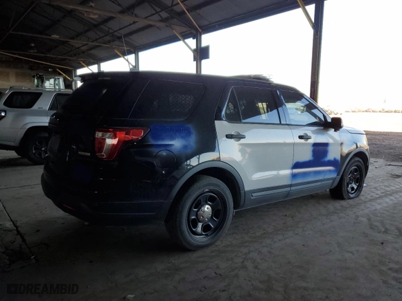 2018 Ford Police Interceptor Utility with VIN 1FM5K8AT4JGB68042, listed as a Copart auction lot 84876514 with 94,264 mi miles and Salvage Title. Bid and sale history available at carsss.com. Image 3.