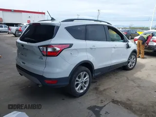 2018 Ford Escape SE with VIN 1FMCU9GD8JUB14607, listed as a IAAI auction lot 41866119 with 1 mi miles. Bid and sale history available at carsss.com. Image 4.