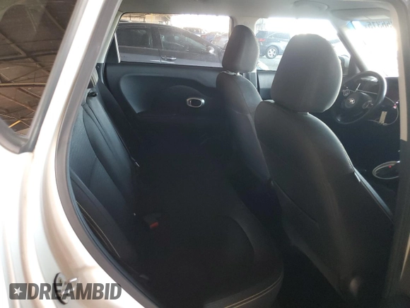 2016 Kia Soul + z VIN KNDJP3A55G7323408, wystawiony jako Copart lot #57356315 z przebiegiem 120 658 mil mil oraz Czysty tytuł • Clean title. Historia ofert i sprzedaży dostępna na DreamBid. Obrazek 11.