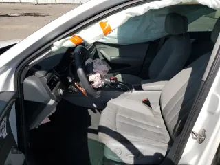 2017 Audi A4 Premium Plus z VIN WAUENAF45HN020344, wystawiony jako Copart lot #52750595 z przebiegiem 140 208 mil mil oraz Szkoda całkowita • Salvage title. Historia ofert i sprzedaży dostępna na DreamBid. Obrazek 7.