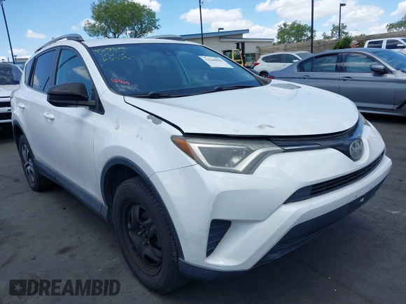 2017 Toyota RAV4 LE z VIN 2T3ZFREV2HW355371, wystawiony jako IAAI lot #42246996 z przebiegiem Nie podano mil oraz . Historia ofert i sprzedaży dostępna na DreamBid. Obrazek 1.