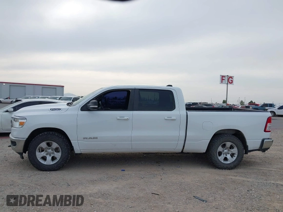 2022 Ram 1500 Big Horn z VIN 1C6SRFMT8NN313403, wystawiony jako IAAI lot #42334732 z przebiegiem 96 588 mil mil oraz . Historia ofert i sprzedaży dostępna na DreamBid. Obrazek 14.