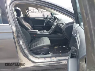 2017 Ford Fusion SE with VIN 3FA6P0H7XHR228922, listed as a IAAI auction lot 42162345 with 186,000 mi miles and . Bid and sale history available at DreamBid. Image 5.