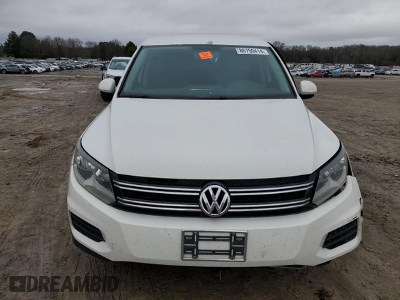 2014 Volkswagen Tiguan SE with VIN WVGAV3AX9EW549330, listed as a Copart auction lot 86750414 with 122,622 mi miles and Clean title. Bid and sale history available at DreamBid. Image 5.
