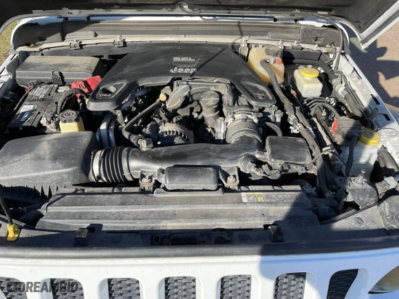 2018 Jeep Wrangler Unlimited Sport with VIN 1C4HJXDG2JW152991, listed as a Copart auction lot 87514085 with 131,428 mi miles and Clean Title. Bid and sale history available at carsss.com. Image 7.