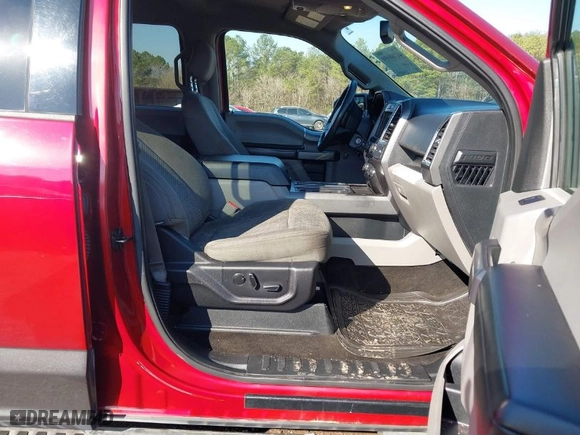 2015 Ford F-150 XLT w/HD Payload Pkg with VIN 1FTFW1EF1FKD01157, listed as a IAAI auction lot 41788959 with 268,606 mi miles. Bid and sale history available at carsss.com. Image 5.
