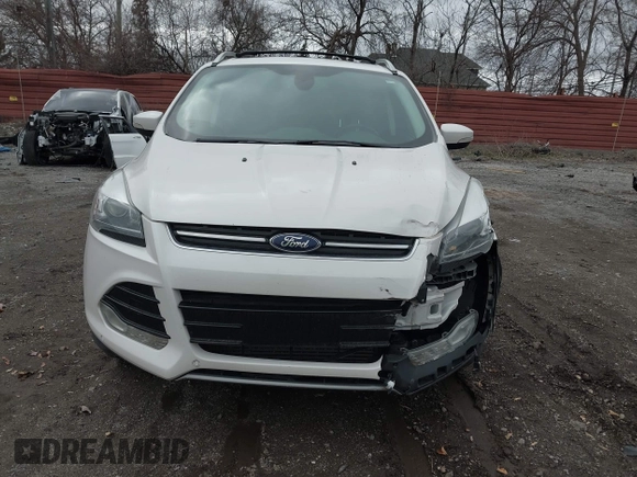 2013 Ford Escape Titanium with VIN 1FMCU0J96DUD85315, listed as a IAAI auction lot 41934204 with 152,132 mi miles and . Bid and sale history available at carsss.com. Image 12.