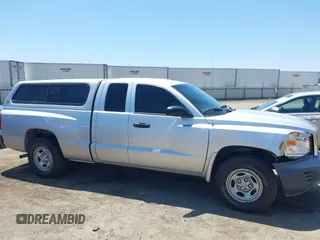 2008 Dodge Dakota ST with VIN 1D7HE22K08S550478, listed as a IAAI auction lot 42194745 with 197,358 mi miles and . Bid and sale history available at DreamBid. Image 13.