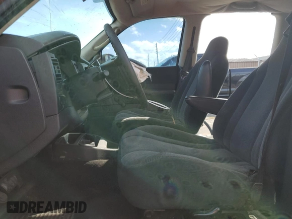 2004 Dodge Dakota Sport with VIN 1D7HL38K94S627992, listed as a Copart auction lot 45193165 with 189,811 mi miles and Salvage Title. Bid and sale history available at carsss.com. Image 7.