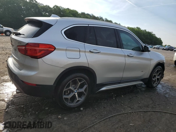2017 BMW X1 xDrive28i z VIN WBXHT3Z34H4A53786, wystawiony jako Copart lot #54678575 z przebiegiem 86 312 mil mil oraz Szkoda całkowita • Salvage title. Historia ofert i sprzedaży dostępna na DreamBid. Obrazek 3.