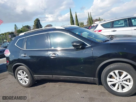 2015 Nissan Rogue S with VIN 5N1AT2ML4FC760222, listed as a IAAI auction lot 41460932 with 137,524 mi miles. Bid and sale history available at carsss.com. Image 13.