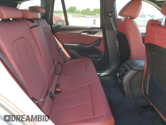 2024 BMW X3 sDrive30i z VIN 5UX43DP0XR9X30530, wystawiony jako Copart lot #53082015 z przebiegiem 10 748 mil mil oraz Szkoda całkowita • Salvage title. Historia ofert i sprzedaży dostępna na DreamBid. Obrazek 11.
