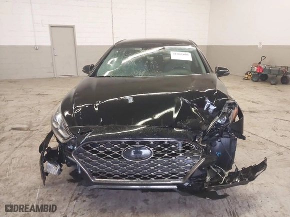 2019 Hyundai Sonata Sport with VIN 5NPE34AF4KH789783, listed as a IAAI auction lot 41082804 with 92,877 mi miles. Bid and sale history available at carsss.com. Image 12.