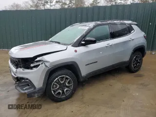 2025 Jeep Compass Trailhawk with VIN 3C4NJDDN4ST508770, listed as a Copart auction lot 47476645 with 10,591 mi miles and Clean title. Bid and sale history available at DreamBid. Image 1.