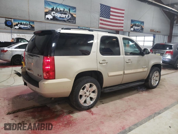 2008 GMC Yukon SLT w/4SB with VIN 1GKFC13J48J227438, listed as a Copart auction lot 48971415 with 209,626 mi miles and Salvage Title. Bid and sale history available at carsss.com. Image 3.
