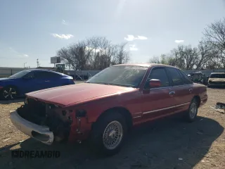 1997 Ford Crown Victoria LX z VIN 2FALP74W8VX231730, wystawiony jako Copart lot #64344044 z przebiegiem 82 169 mil mil oraz Szkoda całkowita • Salvage title. Historia ofert i sprzedaży dostępna na DreamBid. Obrazek 1.