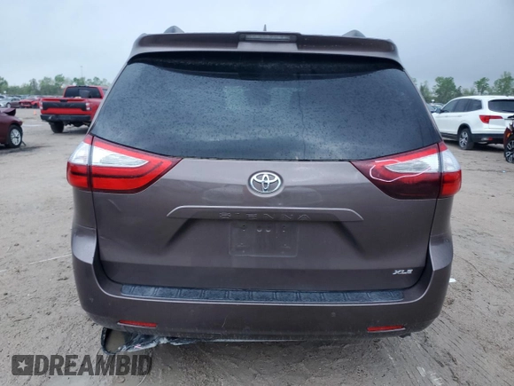 2018 Toyota Sienna XLE Auto Access Seat with VIN 5TDYZ3DC8JS927759, listed as a Copart auction lot 50383465 with 141,807 mi miles and Salvage title. Bid and sale history available at DreamBid. Image 6.