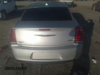 2022 Chrysler 300 Touring L with VIN 2C3CCADG4NH163145, listed as a IAAI auction lot 41188646 with 65,068 mi miles. Bid and sale history available at carsss.com. Image 16.