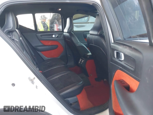 2019 Volvo XC40 Momentum с VIN YV4162XZ5K2016041, выставлен на аукционе IAAI как лот 42565362 с пробегом 112 329 миль миль и . История ставок и продаж доступна на DreamBid. Изображение 8.