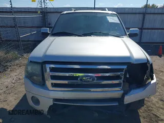 2013 Ford Expedition Limited z VIN 1FMJU1K55DEF45140, wystawiony jako IAAI lot #40653896 z przebiegiem 178 027 mil mil oraz . Historia ofert i sprzedaży dostępna na DreamBid. Obrazek 12.