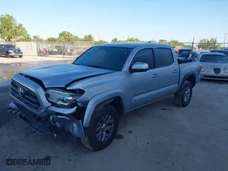 2017 Toyota Tacoma SR5 with VIN 5TFAZ5CN3HX024083, listed as a IAAI auction lot 41739213 with 111,226 mi miles. Bid and sale history available at carsss.com. Image 17.