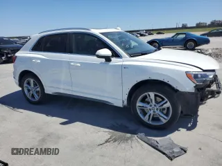 2020 Audi Q3 S line Premium with VIN WA1DECF36L1016976, listed as a Copart auction lot 49658255 with 15,404 mi miles and Salvage Title. Bid and sale history available at carsss.com. Image 4.
