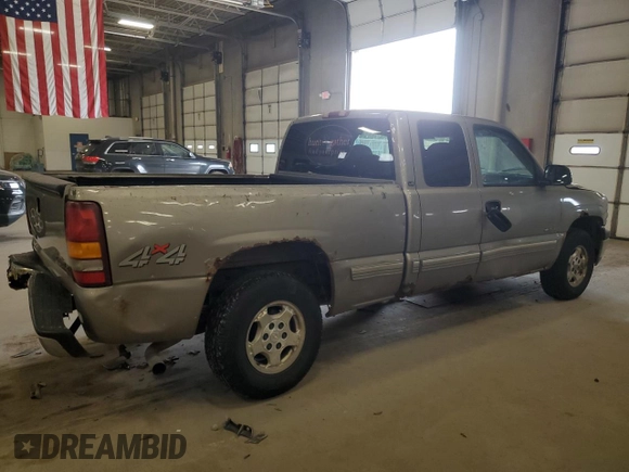 2000 Chevrolet Silverado 1500 LS with VIN 2GCEK19T9Y1374061, listed as a Copart auction lot 50147485 with 161,766 mi miles and Salvage Title. Bid and sale history available at carsss.com. Image 3.