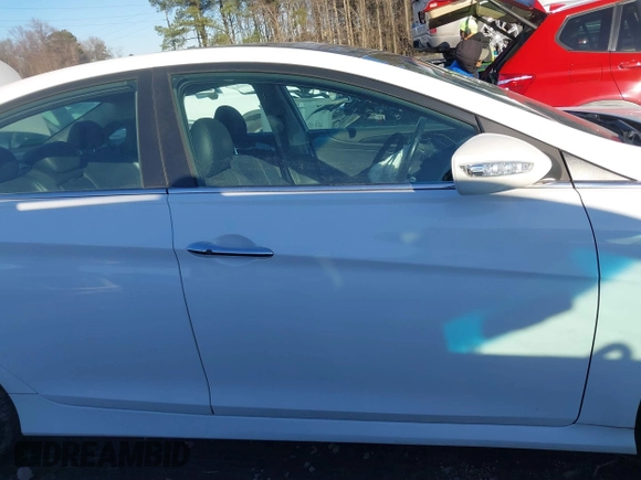 2014 Hyundai Sonata SE with VIN 5NPEC4AC7EH928010, listed as a IAAI auction lot 41618074 with 92,403 mi miles and . Bid and sale history available at DreamBid. Image 13.