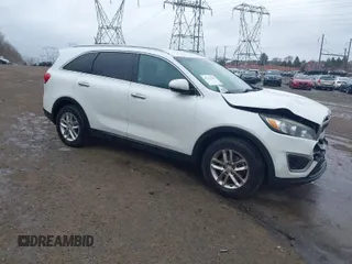 2017 Kia Sorento LX V6 with VIN 5XYPG4A5XHG229951, listed as a IAAI auction lot 41731240 with 89,943 mi miles. Bid and sale history available at carsss.com. Image 1.