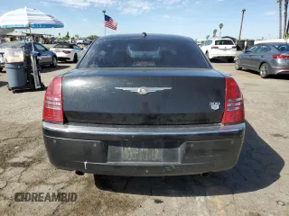 2006 Chrysler 300 C with VIN 2C3LA63H46H171695, listed as a Copart auction lot 47205915 with 103,403 mi miles and Clean Title. Bid and sale history available at carsss.com. Image 6.