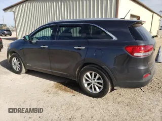 2018 Kia Sorento LX V6 with VIN 5XYPGDA55JG413247, listed as a Copart auction lot 46324755 with 101,083 mi miles and Salvage Title. Bid and sale history available at carsss.com. Image 2.