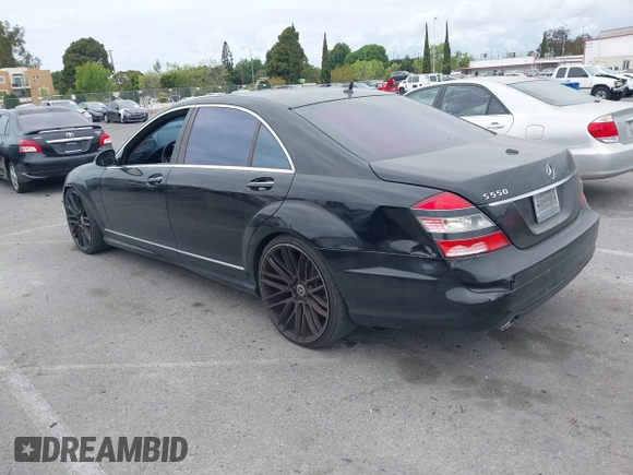 2007 Mercedes-Benz S 550 with VIN WDDNG71X57A054555, listed as a IAAI auction lot 42061165 with 127,885 mi miles and . Bid and sale history available at DreamBid. Image 3.