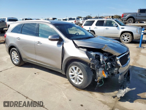 2018 Kia Sorento LX with VIN 5XYPG4A39JG375908, listed as a Copart auction lot 45412235 with 140,483 mi miles and Salvage Title. Bid and sale history available at carsss.com. Image 4.