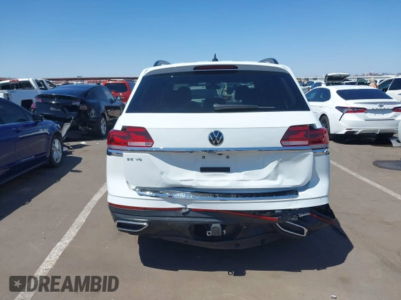 2023 Volkswagen Atlas SE с VIN 1V2JR2CA8PC548121, выставлен на аукционе IAAI как лот 42129010 с пробегом 42 621 миль миль и . История ставок и продаж доступна на DreamBid. Изображение 16.