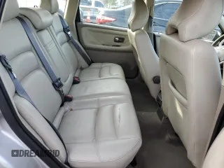 1999 Volvo V70 XC with VIN YV1LZ56D7X2617561, listed as a Copart auction lot 84968394 with 164,035 mi miles and Salvage Title. Bid and sale history available at carsss.com. Image 11.