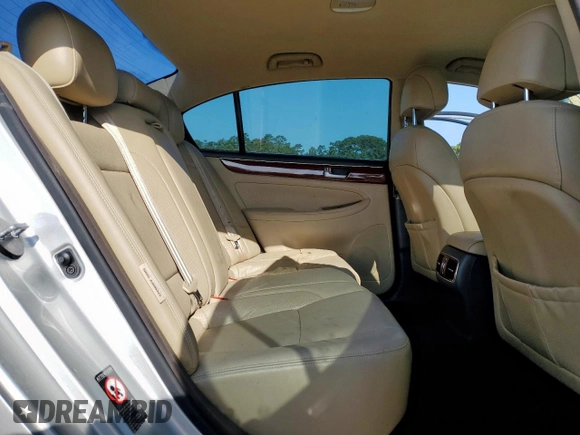 2013 Hyundai Genesis 3.8L z VIN KMHGC4DD3DU220138, wystawiony jako Copart lot #58619845 z przebiegiem 147 885 mil mil oraz Szkoda całkowita • Salvage title. Historia ofert i sprzedaży dostępna na DreamBid. Obrazek 10.