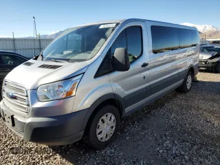 2017 Ford Transit Wagon XL with VIN 1FBZX2ZG3HKA36638, listed as a Copart auction lot 78204914 with 105,715 mi miles and Salvage Title. Bid and sale history available at carsss.com. Image 1.