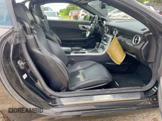 2015 Mercedes-Benz SLK 250 with VIN WDDPK4HA1FF098934, listed as a Copart auction lot 55996085 with 75,655 mi miles and Clean Title. Bid and sale history available at DreamBid. Image 5.