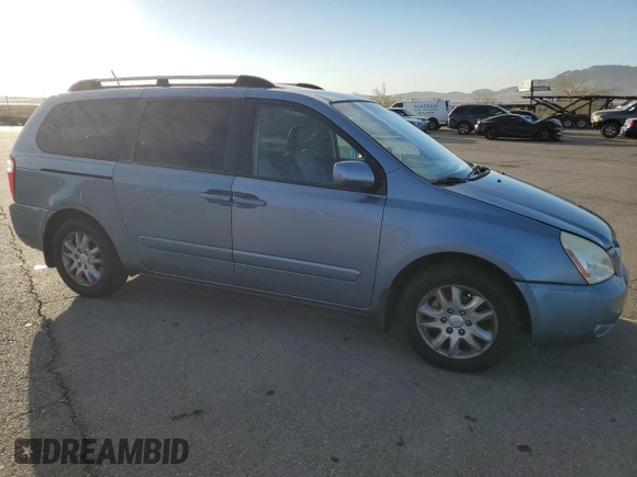 2009 Kia Sedona EX with VIN KNDMB233196275030, listed as a Copart auction lot 71997154 with 96,777 mi miles and Salvage Title. Bid and sale history available at carsss.com. Image 4.
