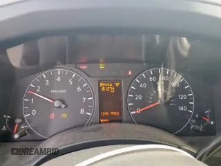 2021 Nissan NV Cargo SV z VIN 1N6BF0LY0MN802188, wystawiony jako Copart lot #49993645 z przebiegiem 161 274 mil mil oraz Szkoda całkowita • Salvage title. Historia ofert i sprzedaży dostępna na DreamBid. Obrazek 9.