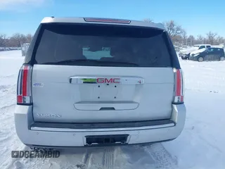 2016 GMC Yukon Denali with VIN 1GKS2CKJ7GR151020, listed as a IAAI auction lot 41539216 with 120,893 mi miles. Bid and sale history available at carsss.com. Image 16.