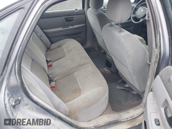 2006 Ford Taurus SE with VIN 1FAFP53U26A233114, listed as a IAAI auction lot 41850941 with 189,782 mi miles. Bid and sale history available at carsss.com. Image 8.