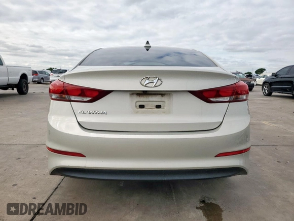 2017 Hyundai Elantra SE z VIN 5NPD84LF9HH022742, wystawiony jako Copart lot #58132135 z przebiegiem 89 798 mil mil oraz Szkoda całkowita • Salvage title. Historia ofert i sprzedaży dostępna na DreamBid. Obrazek 6.