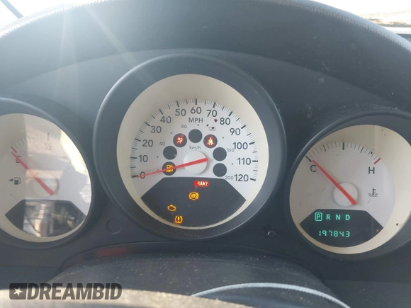 2008 Dodge Caliber SE with VIN 1B3HB28B58D776158, listed as a IAAI auction lot 41872879 with 197,843 mi miles and . Bid and sale history available at DreamBid. Image 7.