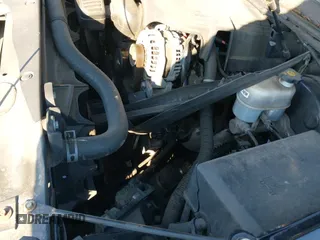 2011 Chevrolet Suburban LS z VIN 1GNSKHE38BR374897, wystawiony jako IAAI lot #41357888 z przebiegiem 112 839 mil mil oraz . Historia ofert i sprzedaży dostępna na DreamBid. Obrazek 19.