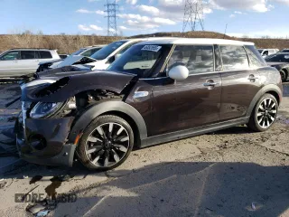 2016 MINI Cooper Hardtop 4 Door S with VIN WMWXU3C57G2D29823, listed as a Copart auction lot 46852555 with 43,033 mi miles and Salvage Title. Bid and sale history available at carsss.com. Image 1.