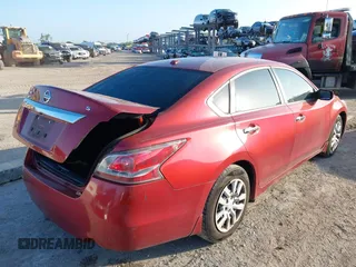 2015 Nissan Altima S with VIN 1N4AL3AP5FC150353, listed as a IAAI auction lot 41943391 with 98,906 mi miles and . Bid and sale history available at DreamBid. Image 4.